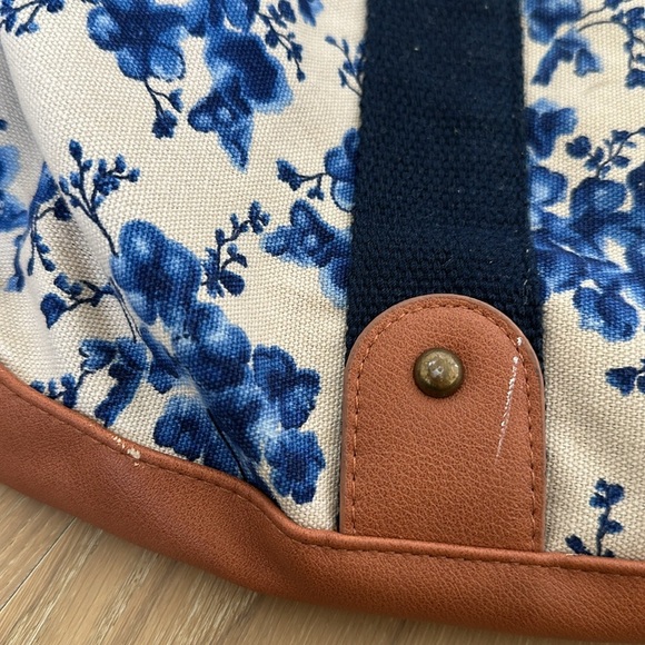 Target Large Floral Canvas Travel Overnight Duffle Bag Grannycore Cottagecore - Picture 3 of 9